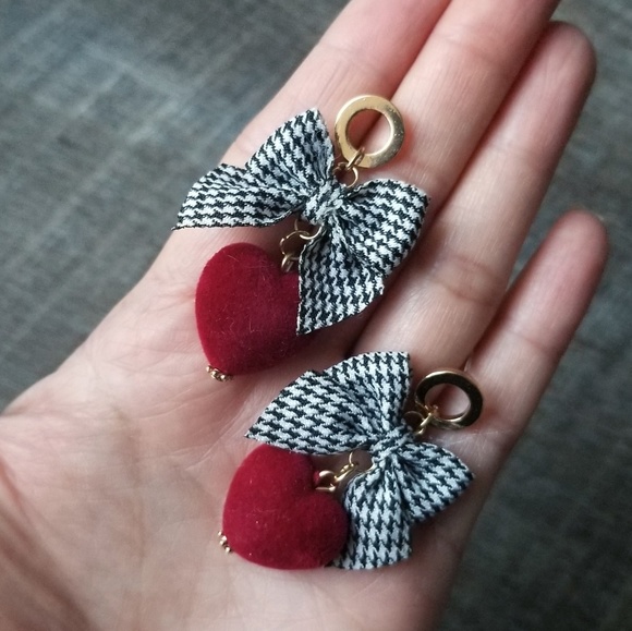 💎NEW💎 VELVET BOW EARRINGS - Picture 3 of 7